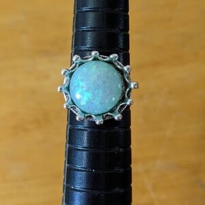 New Vintage Geometric Round Simulated Opal Gemstone Ring, T1B6D